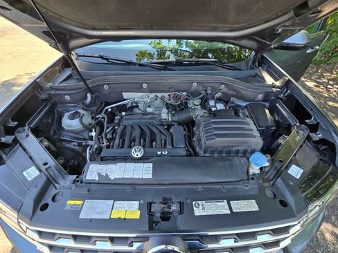 Used 2018 Volkswagen Atlas SEL AWD/4WD image 38