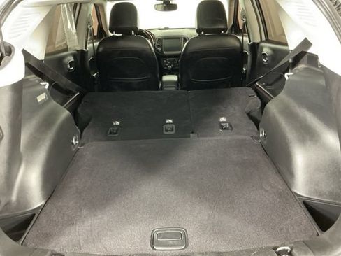Used 2018 Jeep Compass Trailhawk AWD/4WD image 29