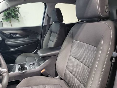 Used 2023 GMC Terrain SLE w/ Driver Convenience Package FWD image 13