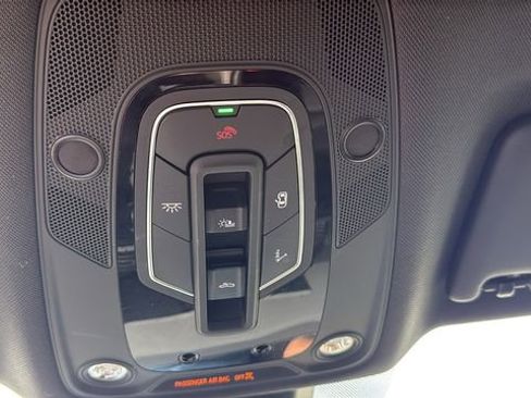 Used 2022 Audi Q5 2.0T Premium w/ Convenience Package image 20