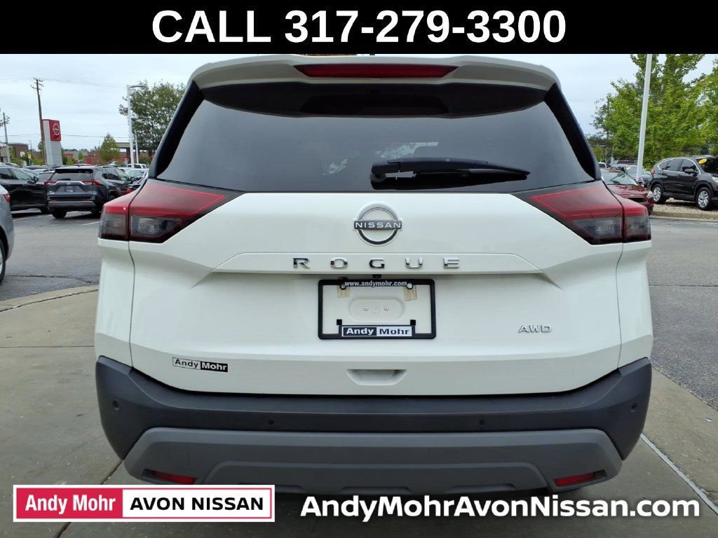 Used 2023 Nissan Rogue S AWD/4WD image 11