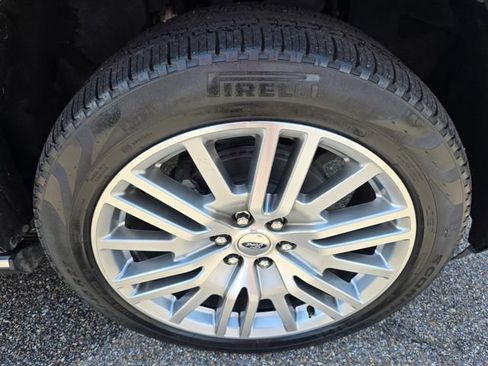 Certified 2024 Ford Expedition Max Limited RWD image 12