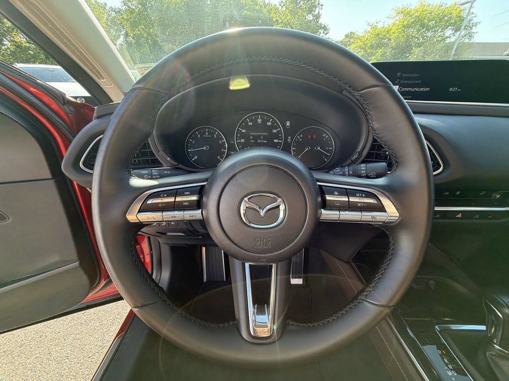 Used 2023 MAZDA CX-30 AWD 2.5 S w/ Premium Package image 18