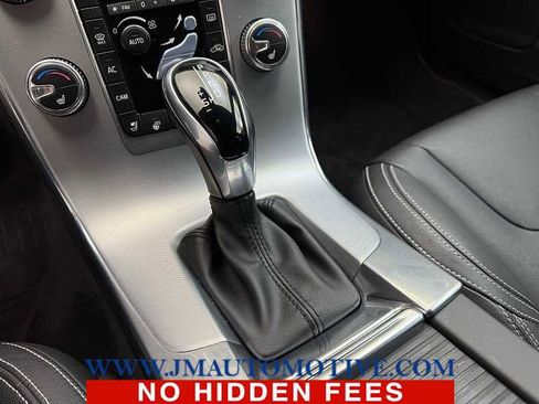 Used 2018 Volvo S60 T5 Dynamic w/ Vision Package image 33