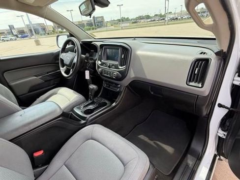 Used 2017 Chevrolet Colorado W/T w/ WT Convenience Package AWD/4WD image 17