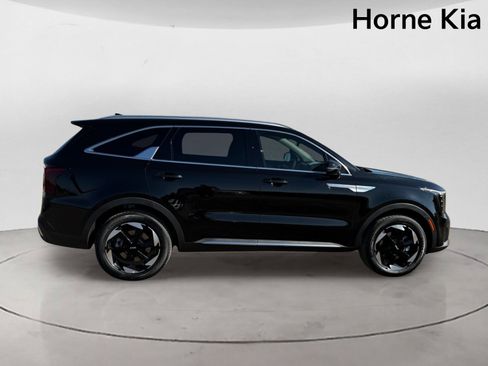 New 2026 Kia Sorento EX w/ EX Premium Package FWD image 3