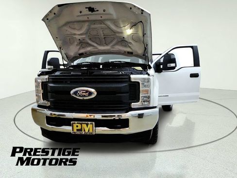 Used 2019 Ford F250 XL w/ Power Equipment Group AWD/4WD image 12