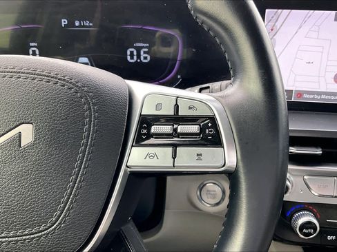 Used 2024 Kia Telluride S w/ S Sunroof Package image 24