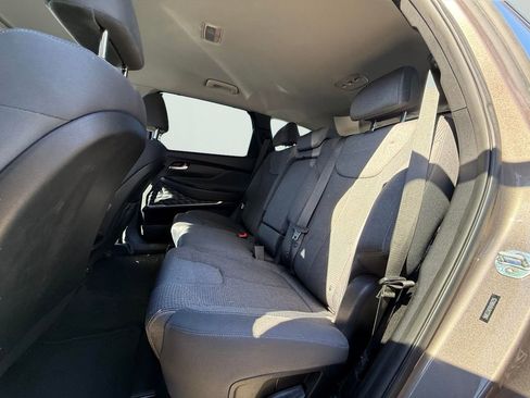 Used 2019 Hyundai Santa Fe SEL image 7