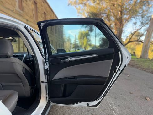 Used 2016 Ford Fusion S image 20