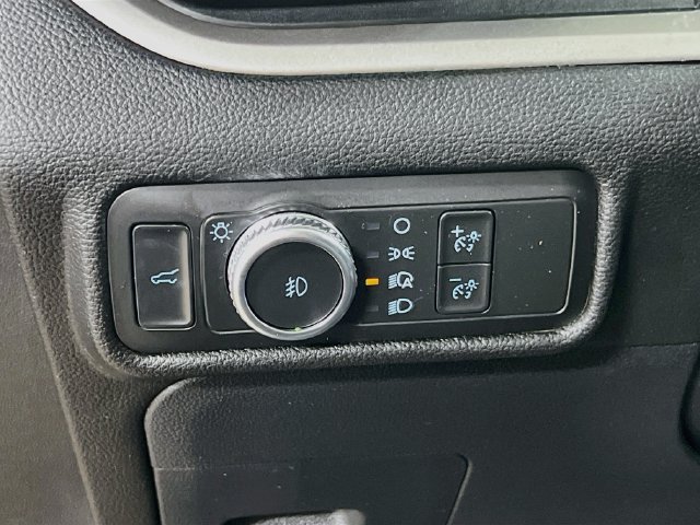 Used 2022 Ford Explorer XLT w/ Equipment Group 202A RWD image 10
