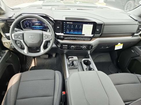 New 2026 Chevrolet Silverado 1500 LT Trail Boss w/ Convenience Package II AWD/4WD image 9