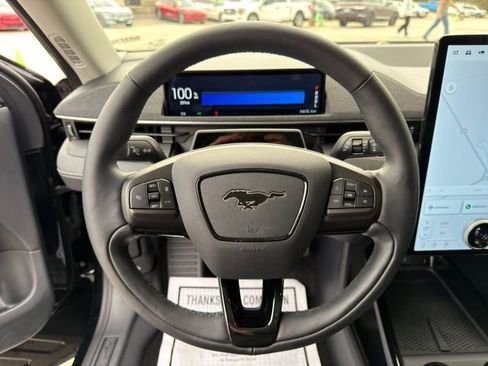 Used 2024 Ford Mustang Mach-E Premium image 39