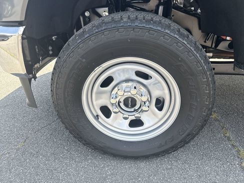 New 2025 Ford F350 XL w/ XL Chrome Package image 7