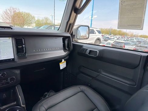 New 2026 Ford Bronco Badlands AWD/4WD image 17
