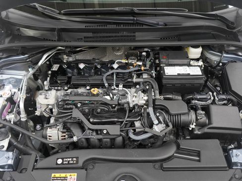 Used 2026 Toyota Corolla LE FWD image 31