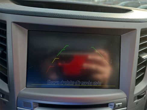 Used 2012 Subaru Outback 2.5i Limited image 18