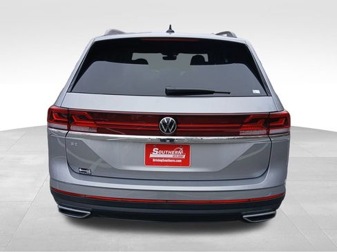 New 2026 Volkswagen Atlas SE image 4