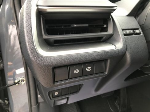 New 2026 Toyota Prius LE image 13