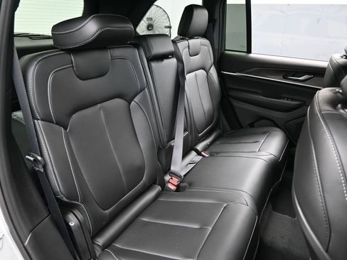 New 2025 Jeep Grand Cherokee Limited w/ Black Appearance Package RWD image 38