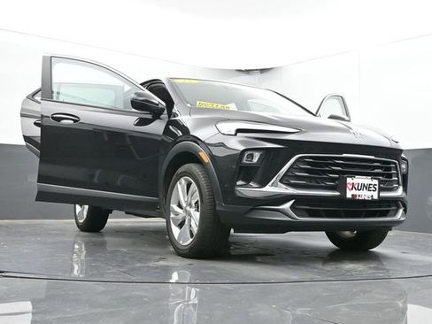 Used 2025 Buick Encore GX Preferred image 64