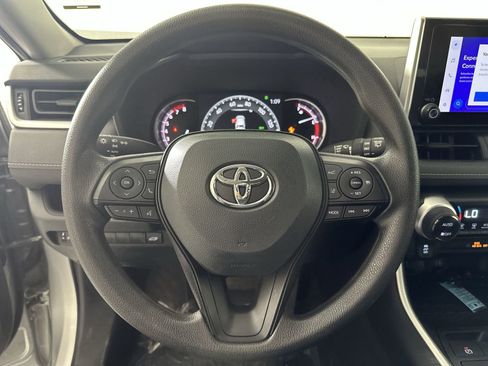 Used 2024 Toyota RAV4 XLE w/ Convenience Package FWD image 14