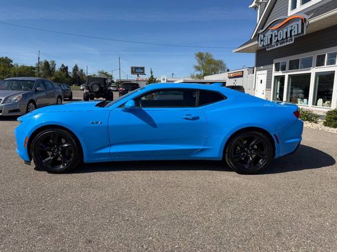 Used 2022 Chevrolet Camaro LT w/ Technology Package RWD image 2
