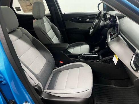 New 2026 Chevrolet TrailBlazer LT w/ Convenience Package FWD image 38