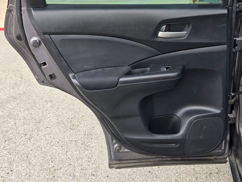 Used 2015 Honda CR-V LX image 15