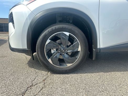 Certified 2024 Nissan Rogue SV w/ SV Premium Package image 23