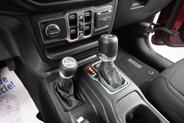 Used 2021 Jeep Wrangler Unlimited Sport AWD/4WD image 34
