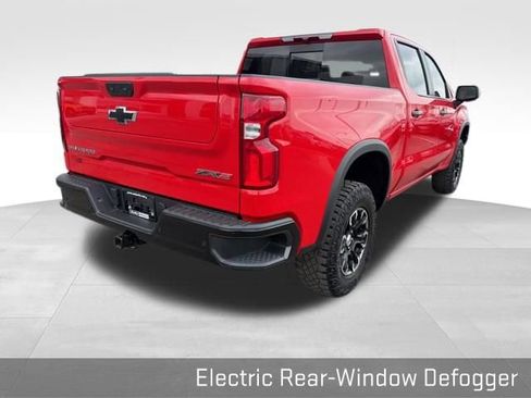 Used 2024 Chevrolet Silverado 1500 ZR2 image 17