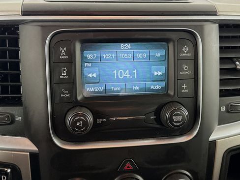 Used 2020 RAM 1500 Classic SLT image 17