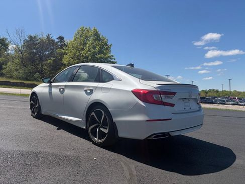 Used 2022 Honda Accord Sport image 3