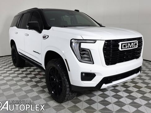 Used 2026 GMC Yukon Denali w/ Sun & Power Step Package image 3