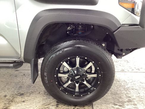 Certified 2023 Toyota Tacoma TRD Off-Road w/ Black Out Package (TMS) image 12