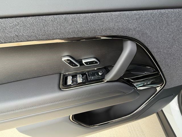 New 2026 Land Rover Range Rover Sport Dynamic SE AWD/4WD image 11