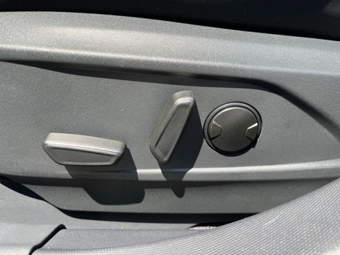 Used 2023 Ford Mustang Mach-E GT image 27