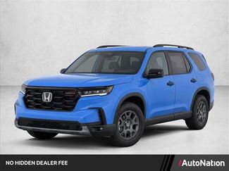 Used 2025 Honda Pilot TrailSport video 1