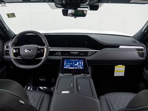 Certified 2026 INFINITI QX80 Autograph w/ Premium Cargo Package image 10