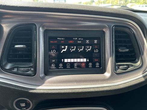 Used 2021 Dodge Challenger SXT w/ Driver Convenience Group RWD image 16