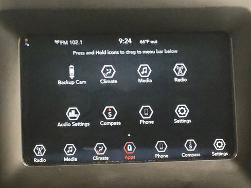 Used 2020 Jeep Cherokee Latitude Plus w/ Mopar Interior Package FWD image 25