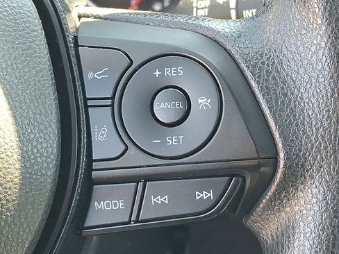 Used 2019 Toyota RAV4 XLE w/ Carpet Mat Package FWD image 23