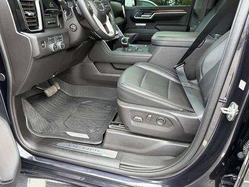 Used 2025 GMC Sierra 1500 Denali w/ Denali Reserve Package AWD/4WD image 9