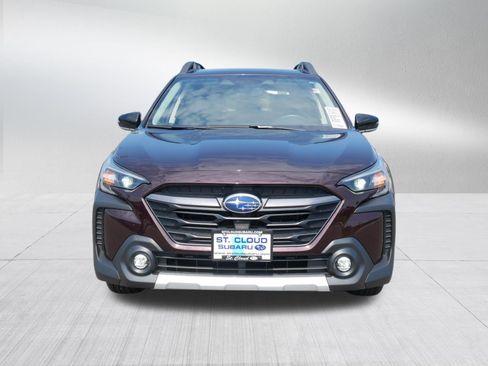 Certified 2025 Subaru Outback Limited AWD/4WD image 2