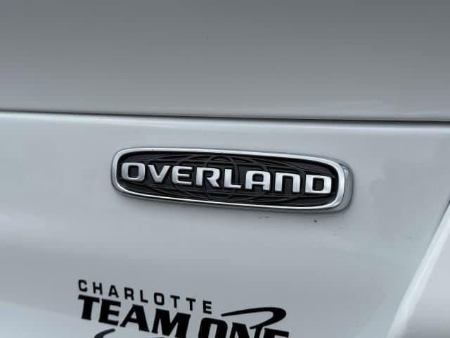 Used 2021 Jeep Grand Cherokee L Overland w/ Luxury Tech Group IV AWD/4WD image 7