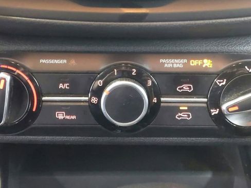 Used 2021 Kia Soul S FWD image 76