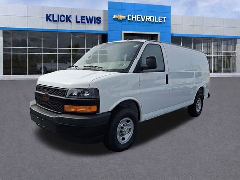 New 2025 Chevrolet Express 3500 WT Van w/ Driver Convenience Package image 3