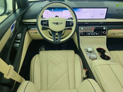 Used 2025 Genesis GV80 3.5T Prestige AWD/4WD image 37