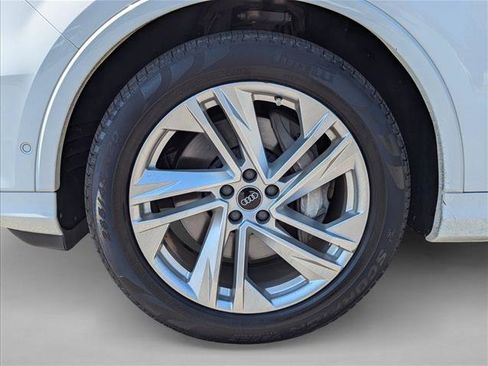 Used 2021 Audi Q7 3.0T Prestige AWD/4WD image 9